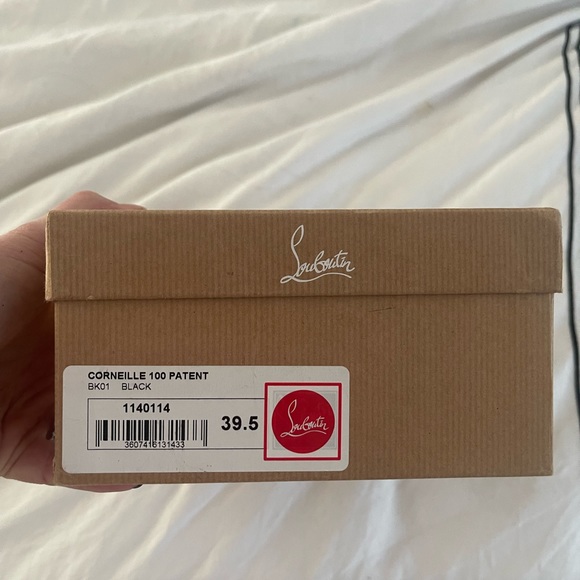 Christian Louboutin Corneille 100 Patent Black Pump - Picture 2 of 6
